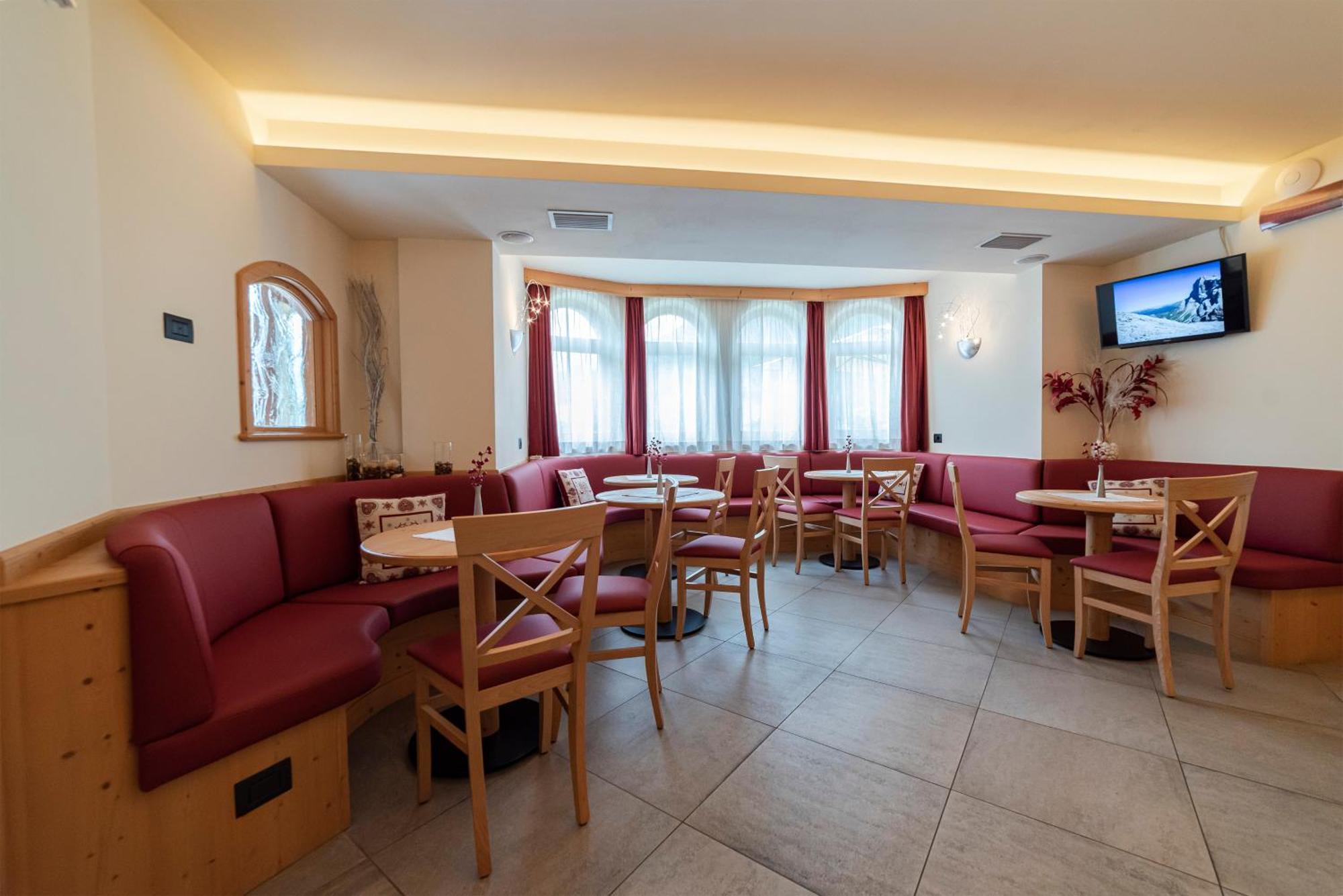 Hotel Garnì Paradisi - Wellness&Spa Mezzano Esterno foto