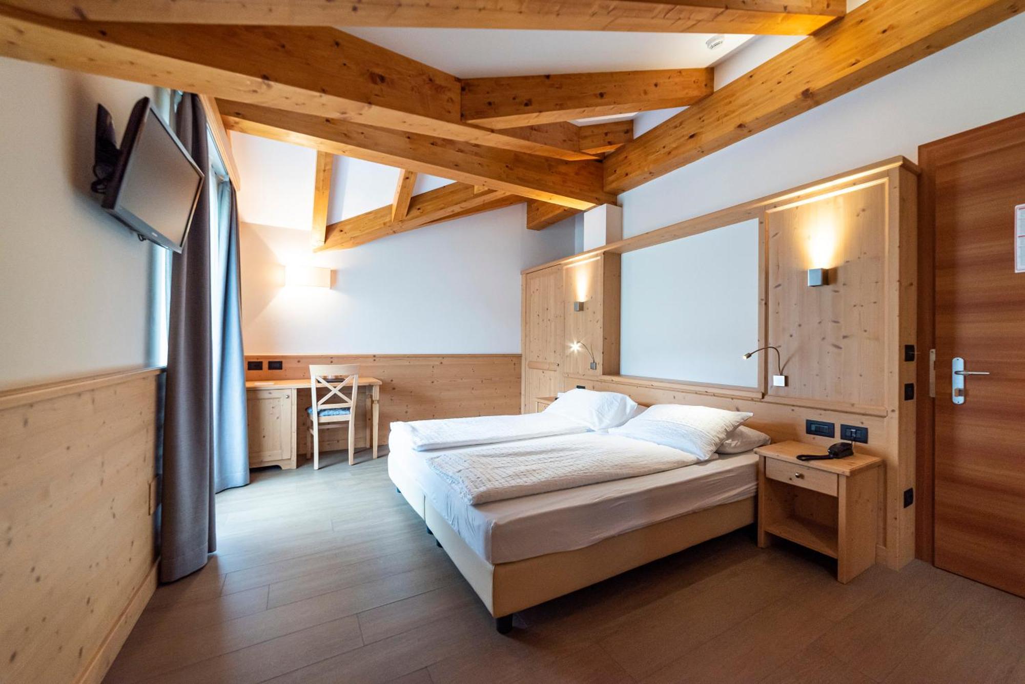 Hotel Garnì Paradisi - Wellness&Spa Mezzano Esterno foto