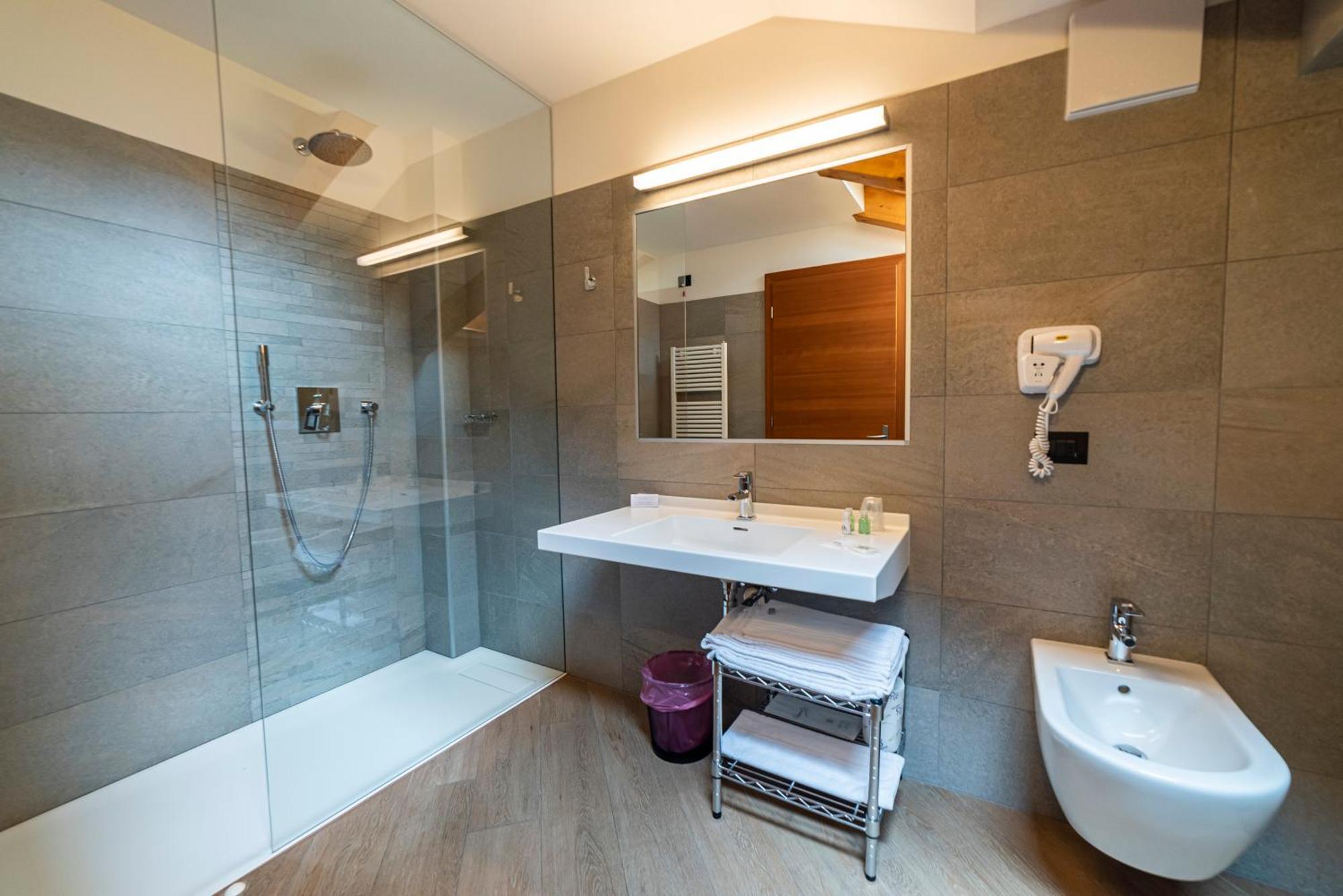 Hotel Garnì Paradisi - Wellness&Spa Mezzano Esterno foto
