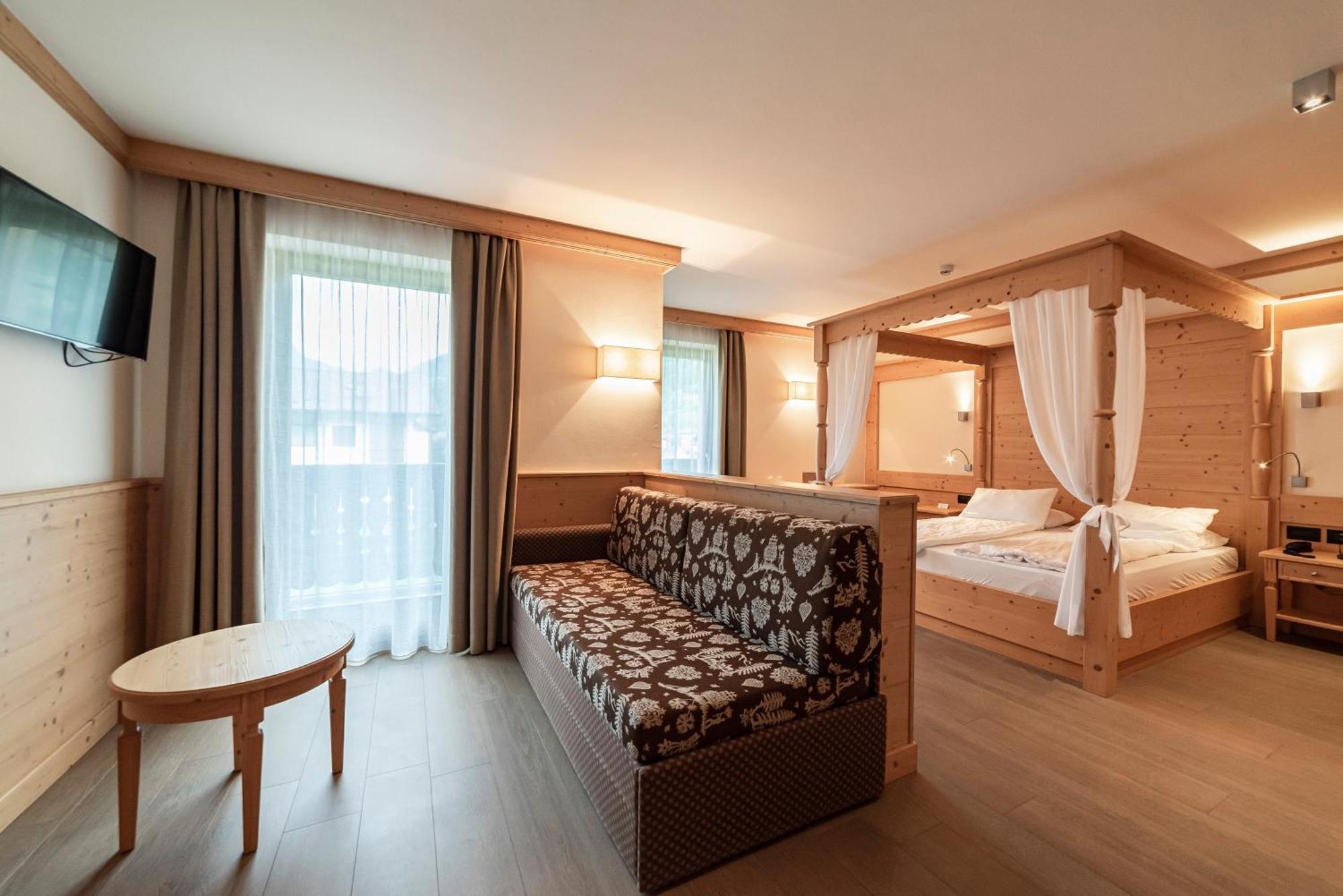 Hotel Garnì Paradisi - Wellness&Spa Mezzano Esterno foto