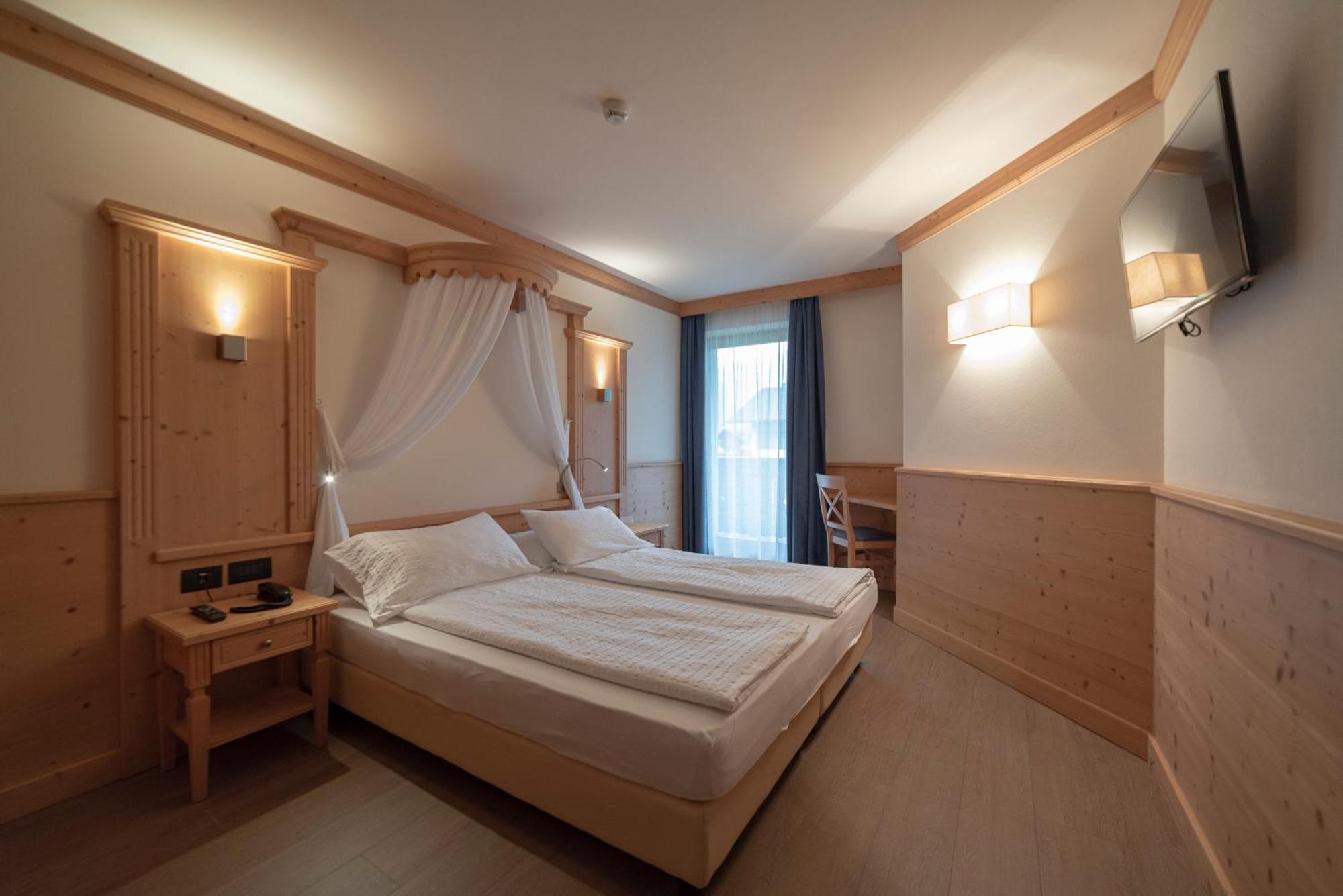 Hotel Garnì Paradisi - Wellness&Spa Mezzano Esterno foto