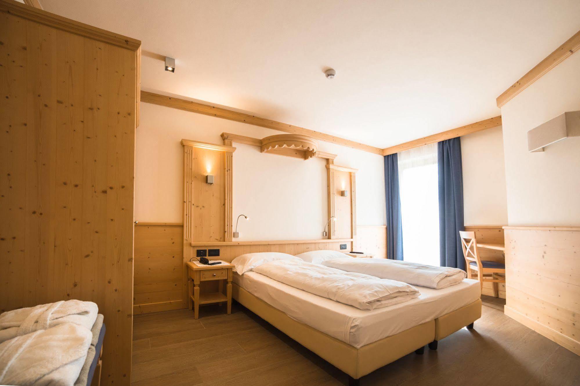 Hotel Garnì Paradisi - Wellness&Spa Mezzano Esterno foto