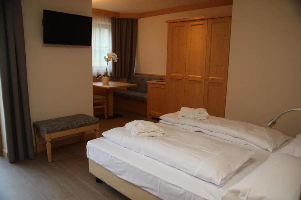 Hotel Garnì Paradisi - Wellness&Spa Mezzano Esterno foto