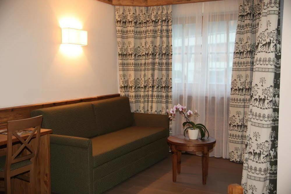 Hotel Garnì Paradisi - Wellness&Spa Mezzano Esterno foto