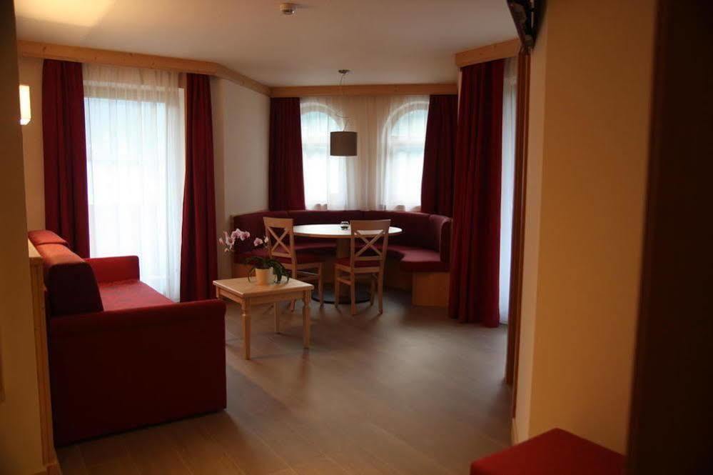 Hotel Garnì Paradisi - Wellness&Spa Mezzano Esterno foto