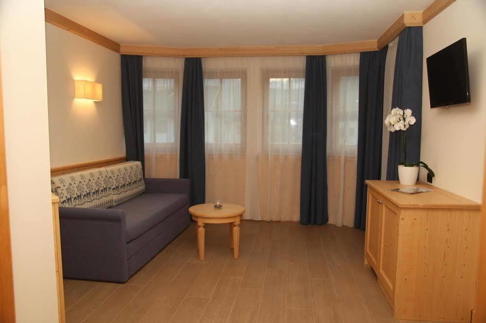 Hotel Garnì Paradisi - Wellness&Spa Mezzano Esterno foto